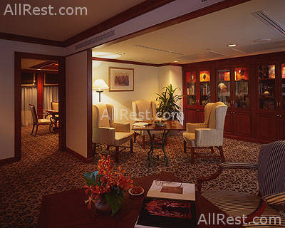 Four Seasons Hotel 11
